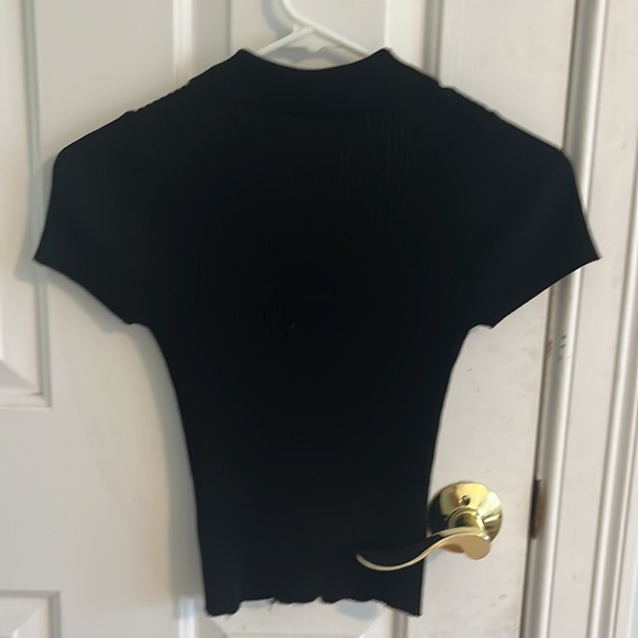 Black T-shirt zip up size XS - Picture 2 of 3